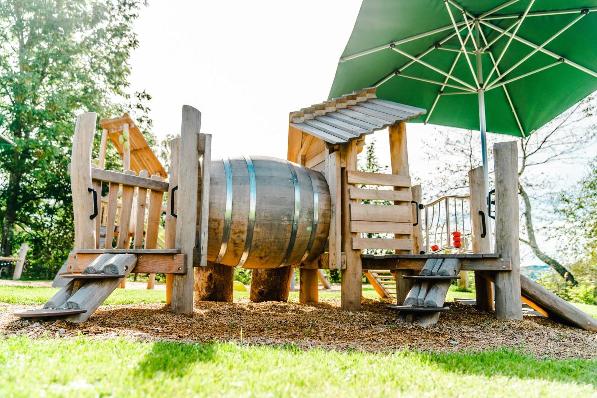 Bier Und Wohlfuehlhotel Gut Riedelsbach ノイライヒェナウ エクステリア 写真