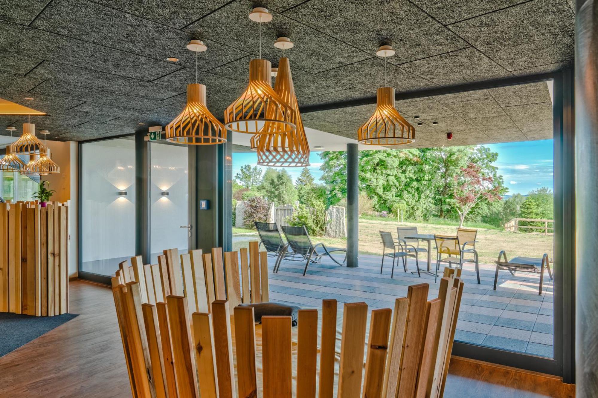 Bier Und Wohlfuehlhotel Gut Riedelsbach ノイライヒェナウ エクステリア 写真