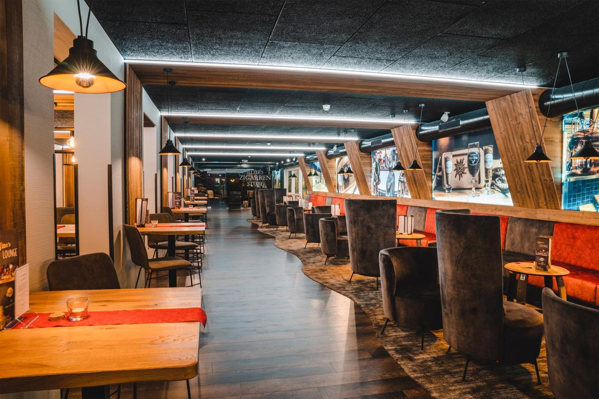 Bier Und Wohlfuehlhotel Gut Riedelsbach ノイライヒェナウ エクステリア 写真