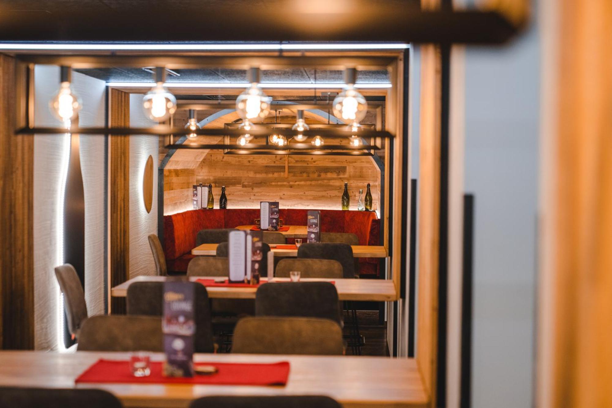 Bier Und Wohlfuehlhotel Gut Riedelsbach ノイライヒェナウ エクステリア 写真